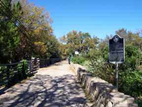 Dodds Creek Bridge in Salado